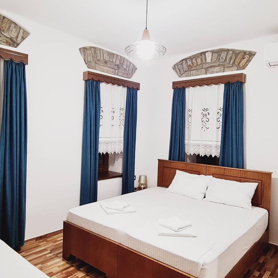 Garden Guest House Permet Luaran gambar
