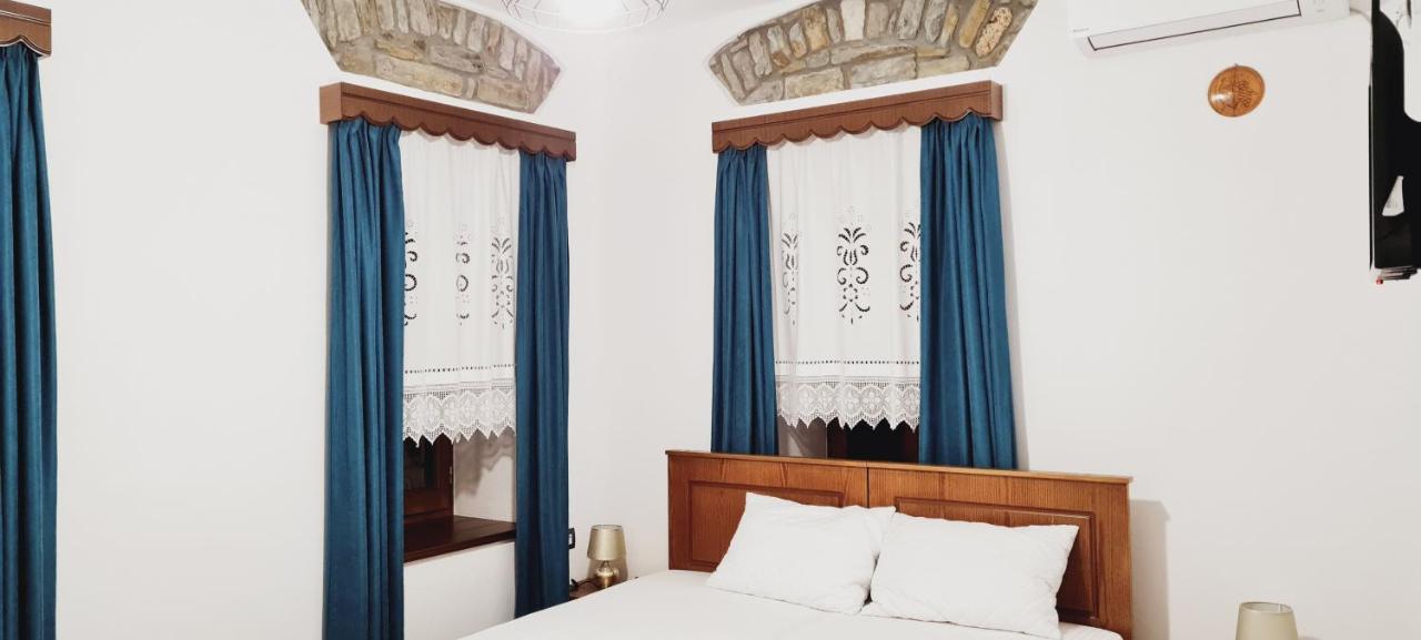 Garden Guest House Permet Luaran gambar